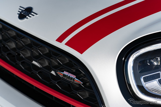 MINI ジョンクーパーワークス(JCW)カントリーマン(日本名:MINI ジョンクーパーワークス・クロスオーバーに相当)改良新型