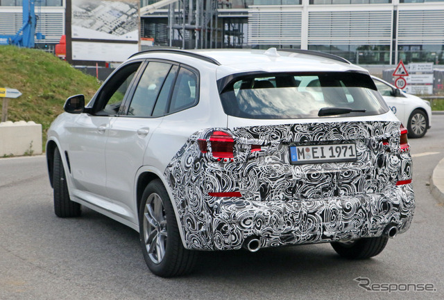 BMW X3 改良新型プロトタイプ(スクープ写真)