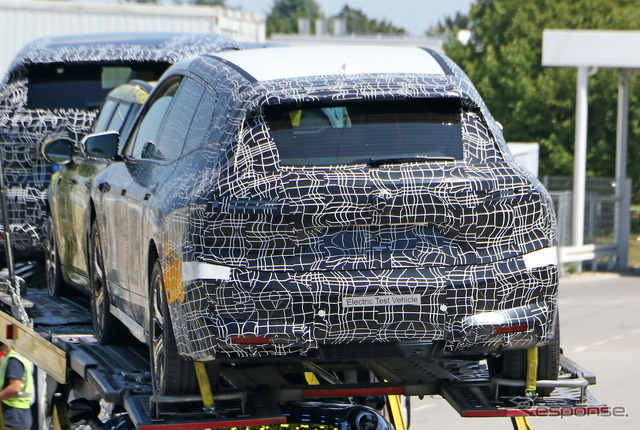 BMW iX5(仮)プロトタイプのスクープ写真