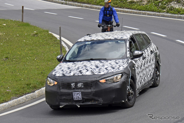 フィアット ティーポSW クロスオーバー 開発車両(スクープ写真)