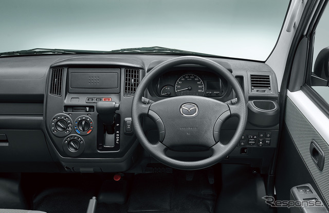 マツダ・ボンゴバン、DX、4WD(2020年)