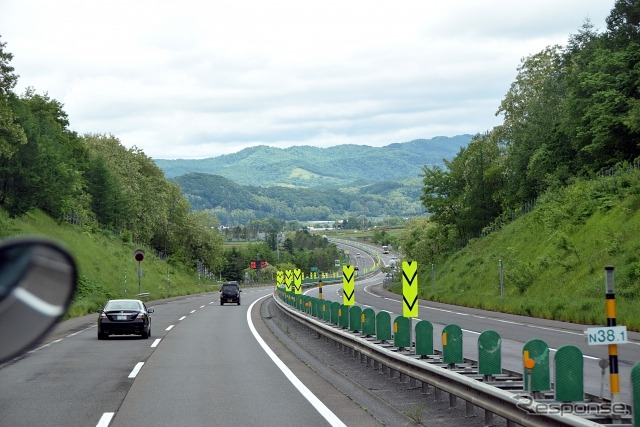 全国主要道路の交通量、対前年比7-8割…北海道でプラス　8月15-16日