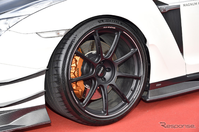 日産 GT-R / VOLK RACING GT090