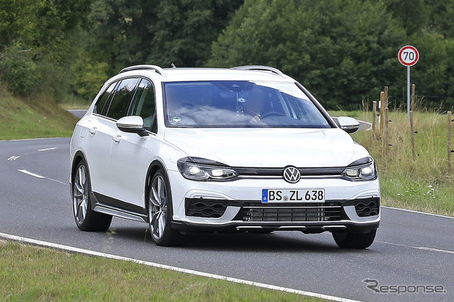 VW ゴルフR ヴァリアント 次期型プロトタイプ(スクープ写真)