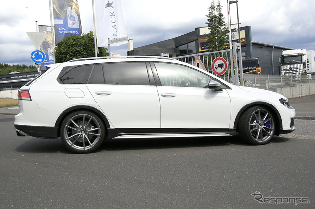 VW ゴルフR ヴァリアント 次期型プロトタイプ(スクープ写真)