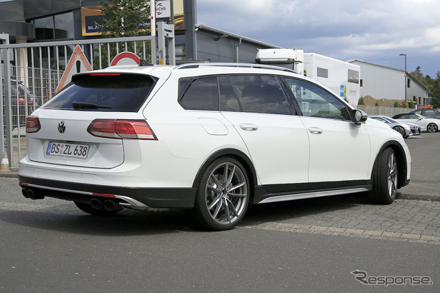 VW ゴルフR ヴァリアント 次期型プロトタイプ(スクープ写真)