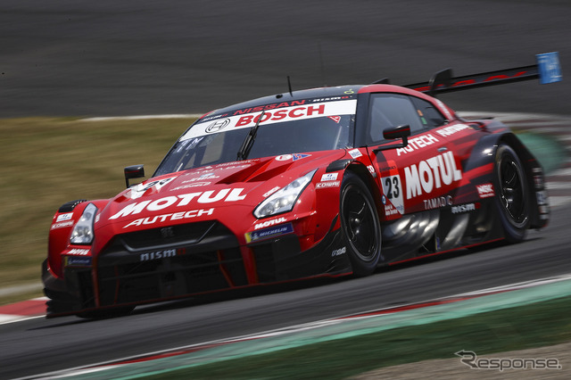 GT500クラス予選2位の#23 MOTUL AUTECH GT-R