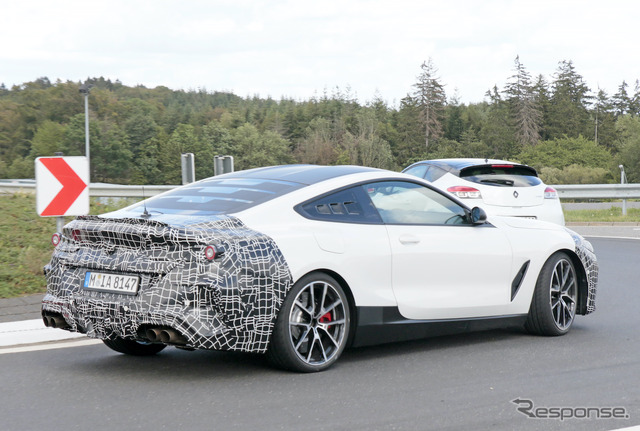 BMWの新型ミッドシップ・スーパーカー 開発車両(スクープ写真)