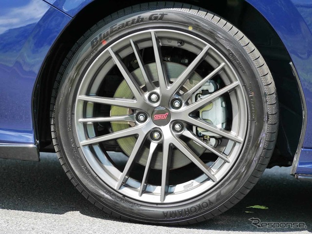 スバル レヴォーグ 新型(プロトタイプ)