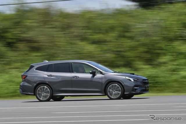スバル レヴォーグ 新型(プロトタイプ)