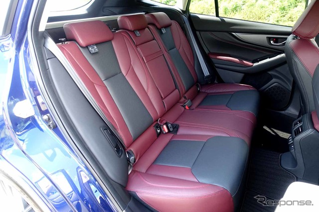 スバル レヴォーグ 新型(プロトタイプ)
