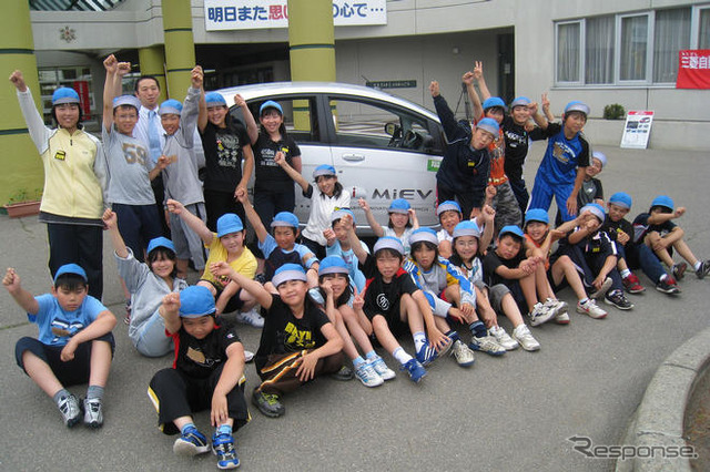 三菱 i MiEV 「将来はこんな車に乗ってみたい」…北海道の小学生