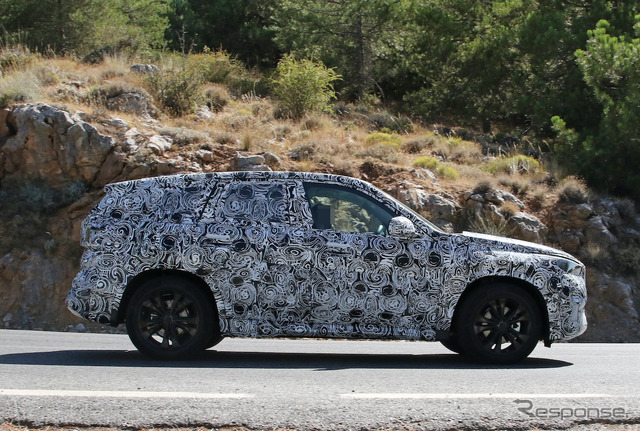 BMW X1 次期型プロトタイプ(スクープ写真)
