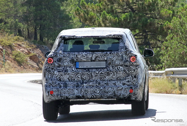 BMW X1 次期型プロトタイプ(スクープ写真)