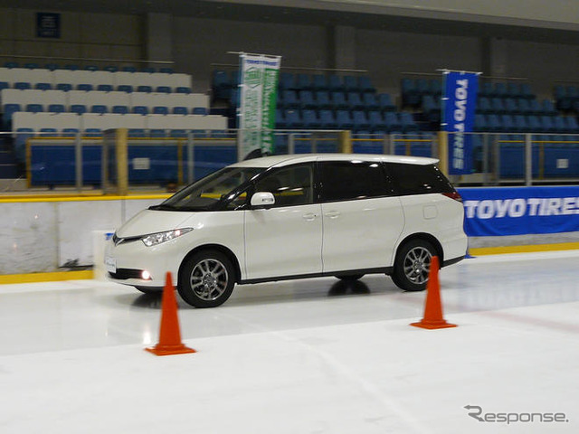 TOYO Winter TRANPATH MK4…試走会　滑ってもすぐグリップ力を回復