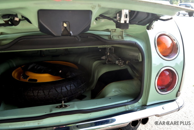 日産フィガロ 離れた丸目で味わい尽きぬ カエル顔のパイクカー【愛車 File.15】