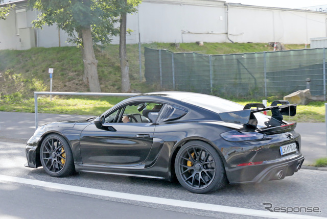 ポルシェ 781ケイマン GT4 RS プロトタイプ(スクープ写真)