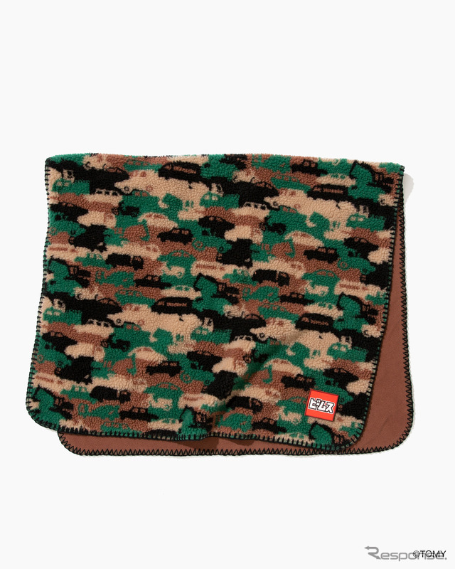 Fleece Blanket　カラー：Camouflage　価格：4,800円（税別）