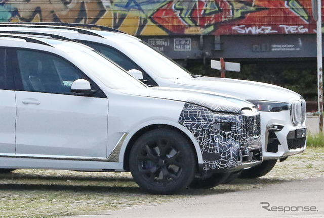 BMW X7 改良新型プロトタイプ(スクープ写真)