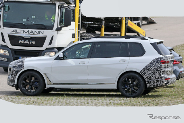 BMW X7 改良新型プロトタイプ(スクープ写真)