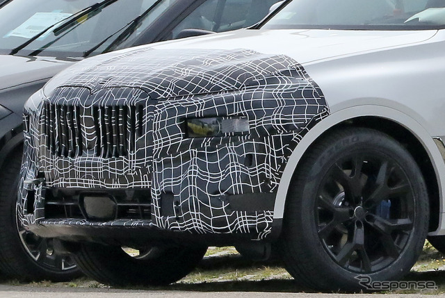 BMW X7 改良新型プロトタイプ(スクープ写真)