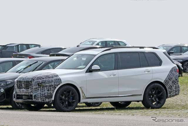 BMW X7 改良新型プロトタイプ(スクープ写真)