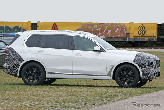 BMW X7 改良新型プロトタイプ(スクープ写真)