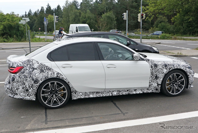 BMW M3セダン 次期型プロトタイプ(スクープ写真)