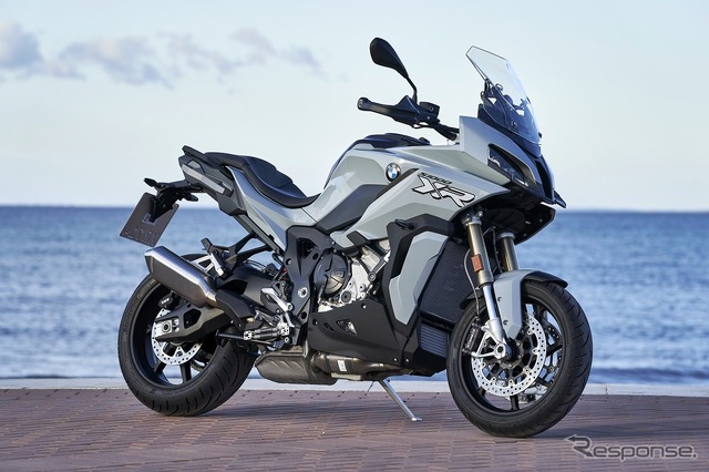 BMW S1000XR