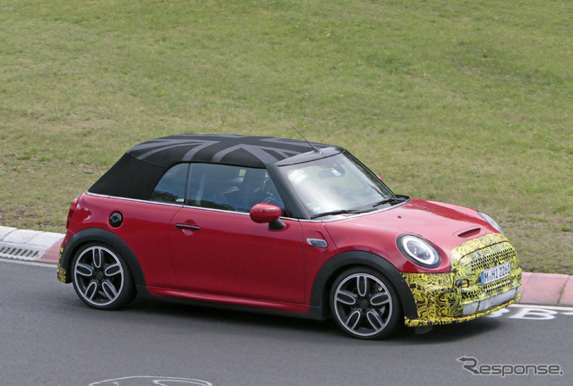 MINI クーパーS コンバーチブル 改良新型プロトタイプ(スクープ写真)