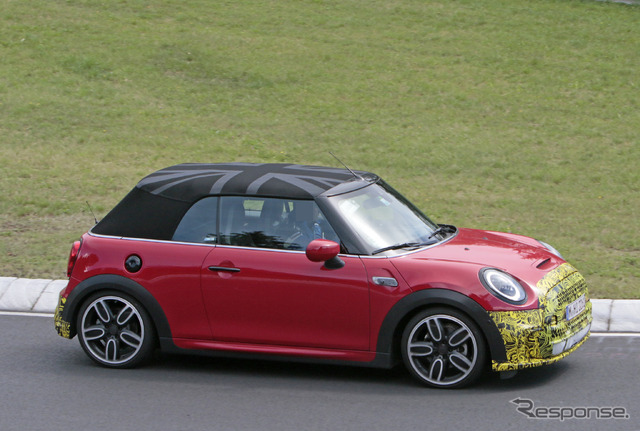 MINI クーパーS コンバーチブル 改良新型プロトタイプ(スクープ写真)