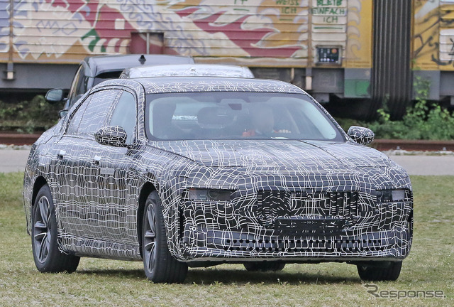 BMW i7 市販型プロトタイプ(スクープ写真)