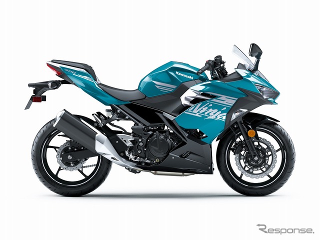 カワサキ Ninja 400(パールナイトシェードティール×メタリックスパークブラック)