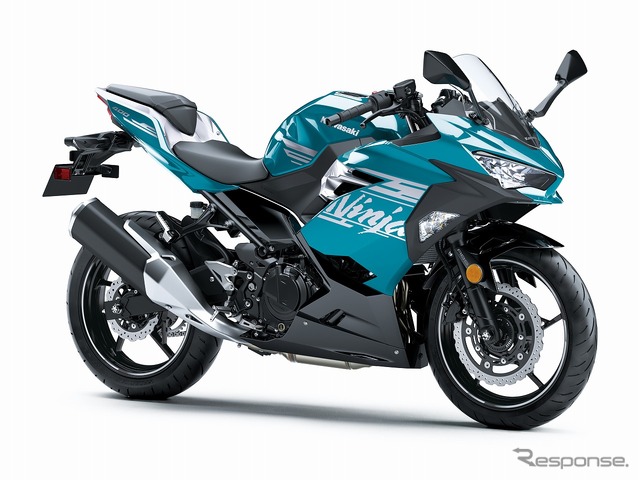 カワサキ Ninja 400(パールナイトシェードティール×メタリックスパークブラック)