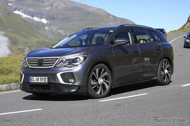 VW ID.6 市販型プロトタイプ(スクープ写真)