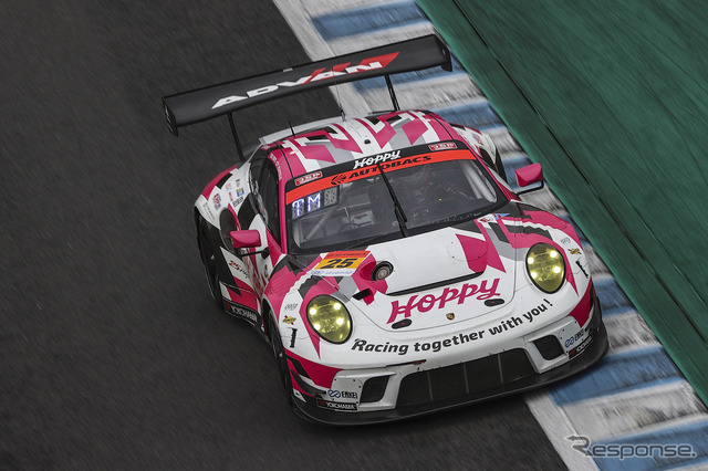 GT300クラス予選2位の#25 HOPPY Porsche