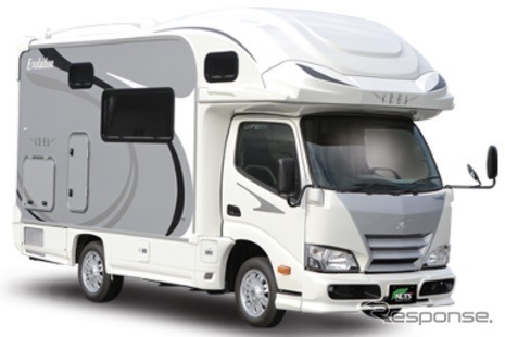 出展予定のキャンピングカー:クレア エボリューション 5.3W(ナッツRV)。就寝定員5名、家族みんなで出かけられる。