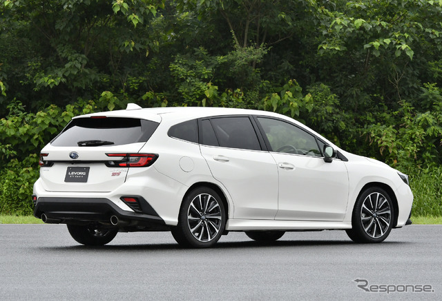 スバル レヴォーグ STI Sport(プロトタイプ)