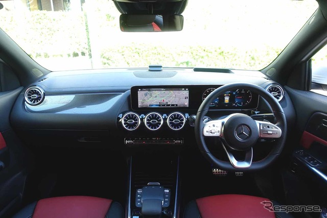 メルセデスベンツ GLA 新型(GLA200d 4MATIC)