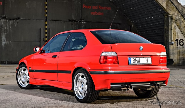 BMW 3シリーズ(E36型)の「ti コンパクト」(写真はM3コンパクト)