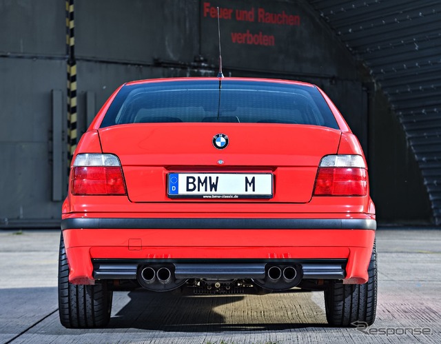 BMW 3シリーズ(E36型)の「ti コンパクト」(写真はM3コンパクト)