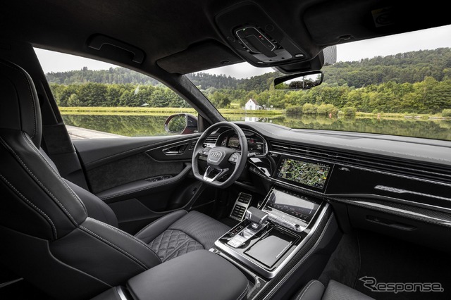 アウディSQ8 4.0 TFSI