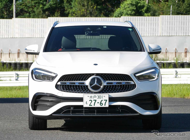 メルセデスベンツ GLA 新型（GLA200d 4MATIC）