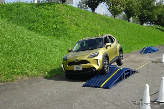 トヨタ ヤリスクロス 4WDの体験運転