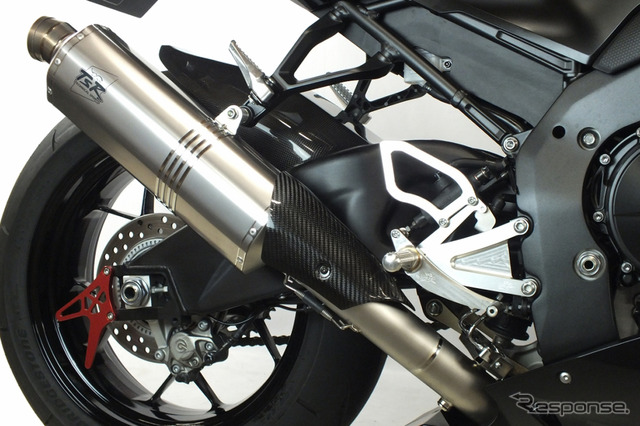 TSR CBR1000RR-R(SC82)用スリップオンマフラー HP.S1