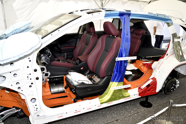 スバル レヴォーグ 新型(プロトタイプ)の骨格