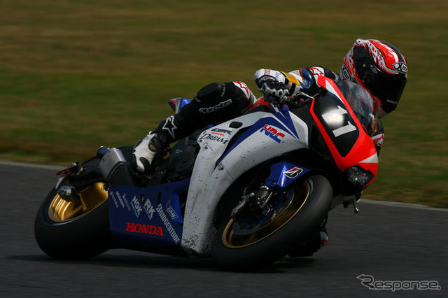 【鈴鹿8耐 08】ホンダ11号車、清成/チェカ組が優勝