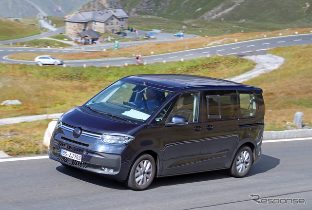 VW T7 PHEVプロトタイプ（スクープ写真）