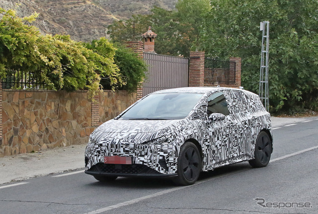 セアト クプラ「エルボーン EV」プロトタイプ(スクープ写真)