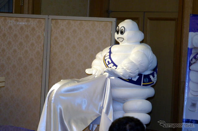 ミシュラン X-ICE XI2 写真蔵…ビバンダムもびっくりの氷上性能